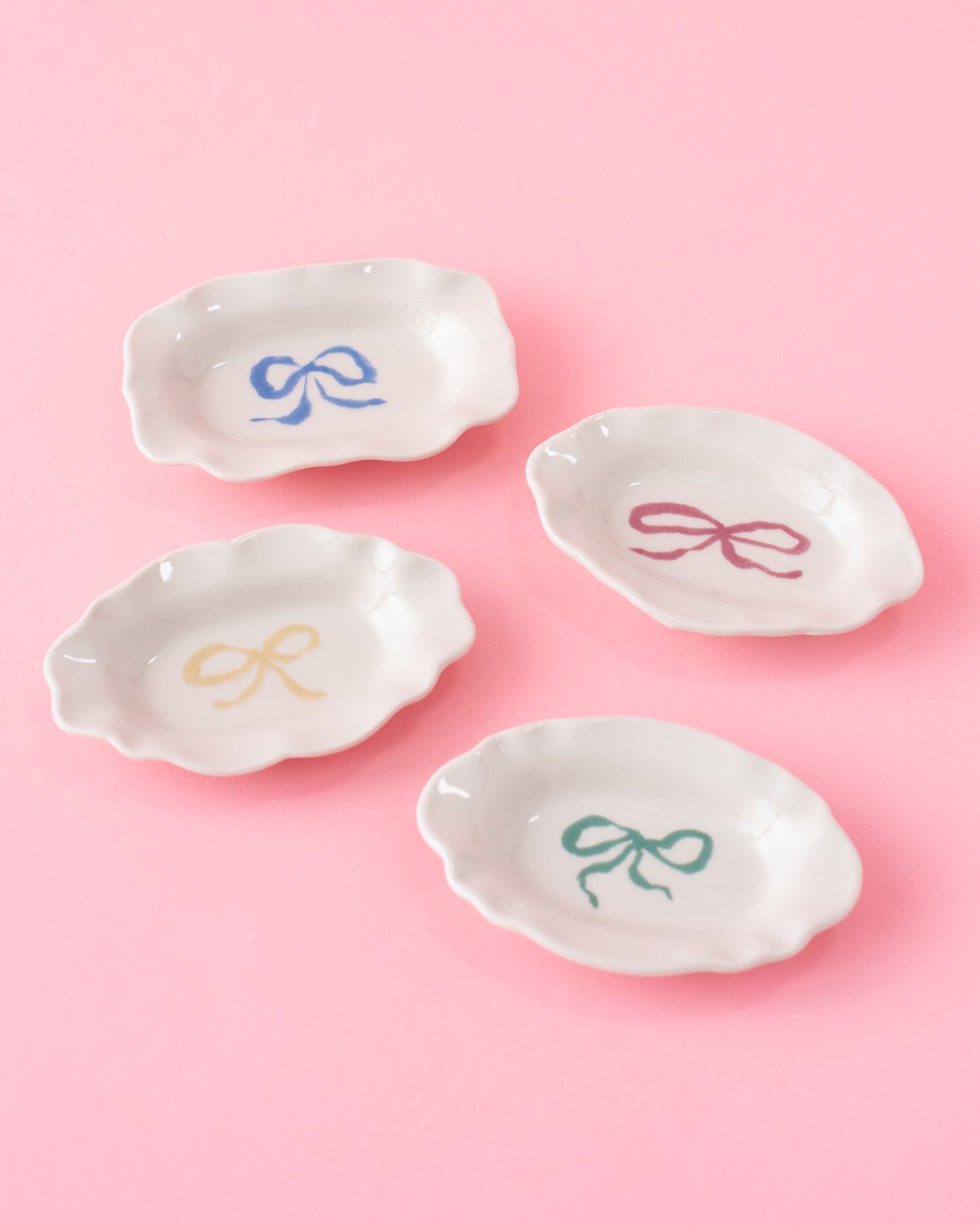 Mini Scalloped Bow Trinket Dish