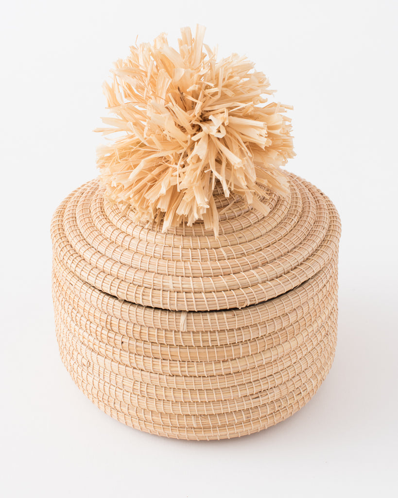 Boho handmade basket with raffia tuft lid